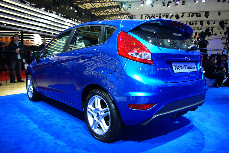 Illustration for article titled 2009 Ford Fiesta Gets Cirque Du Soleil'd In Shanghai